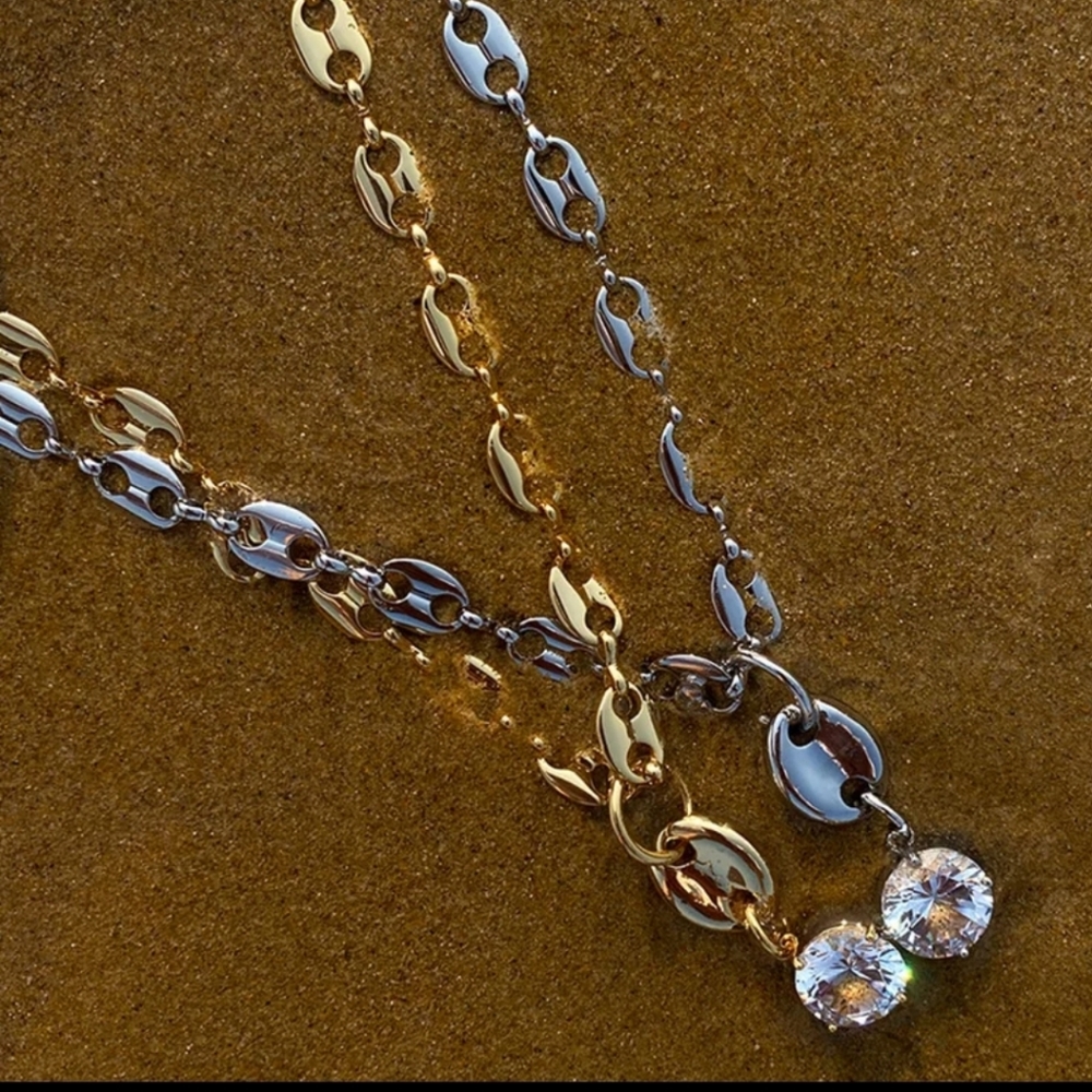 SOLD SOLD Gold Statement Necklace - Picture 3 of 3